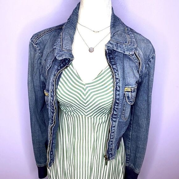 Green and White striped Maxi Dress - Picture 4 of 9